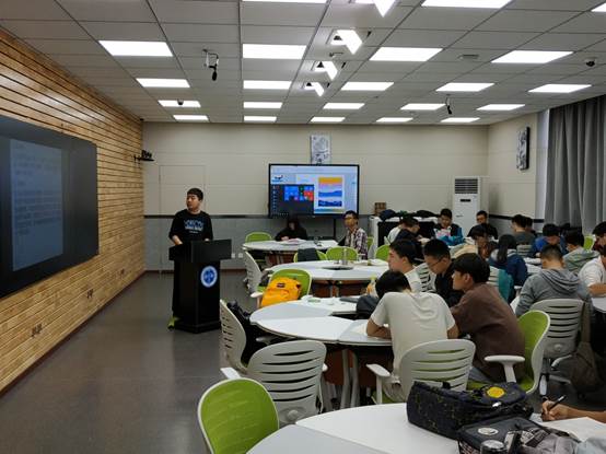 说明: C:\Users\CHXGB\Desktop\新闻稿\20181221太阳成集团tyc1286《聚合物合成工艺学》课程创新教学模式取得良好效果\IMG_20180928_171735.jpg